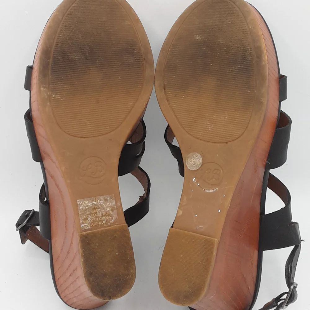Lucky Brand Larinaa Black Leather Boho Retro 70's Strappy Wedge Sandals.